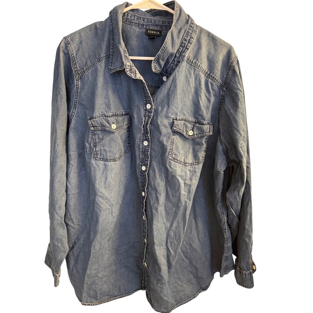 Torrid Shirt Women's 3X  Blue Denim Button‎ Down Long Sleeve Collared